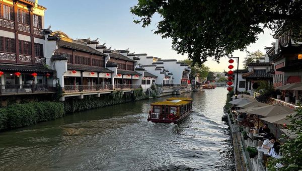 Qinhuai River Cruise