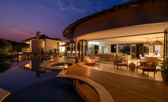 Accommodations at the Royal Thanda Club include such amenities as private pools and hot tubs.