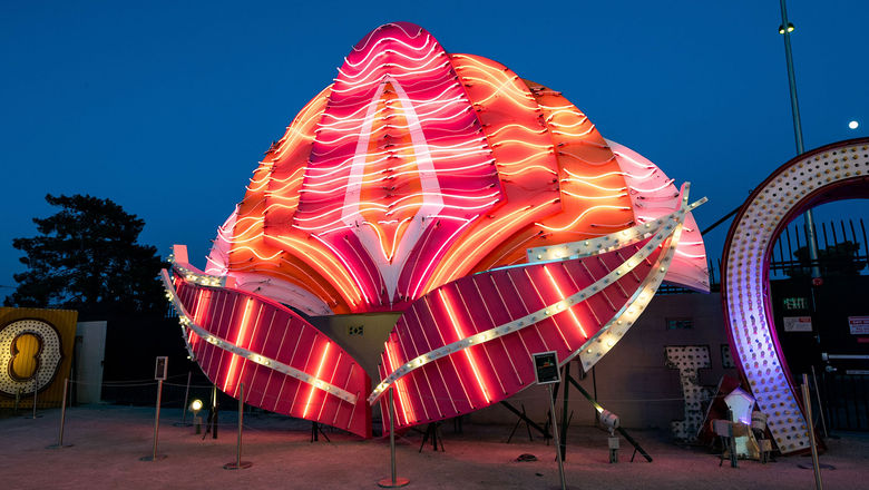 A classic piece from the Flamingo’s past, one of three added to the Neon Museum's collection.